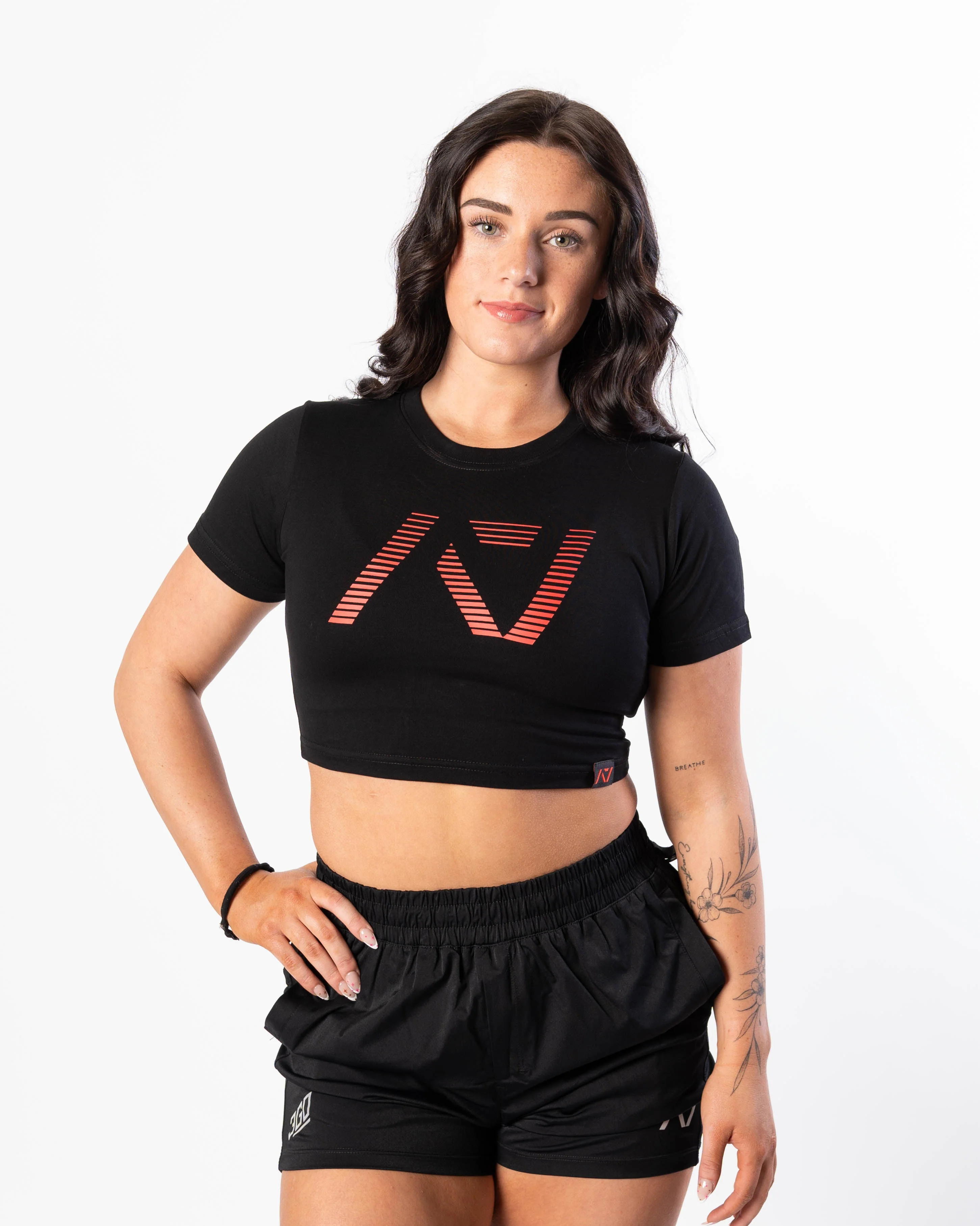 WOMEN'S TOPS